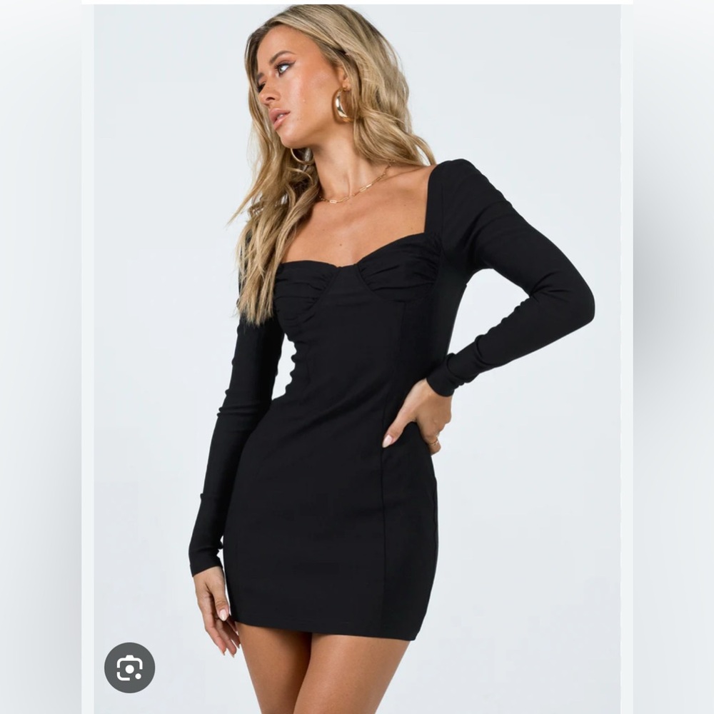 Elegant Black Long Sleeve Dress